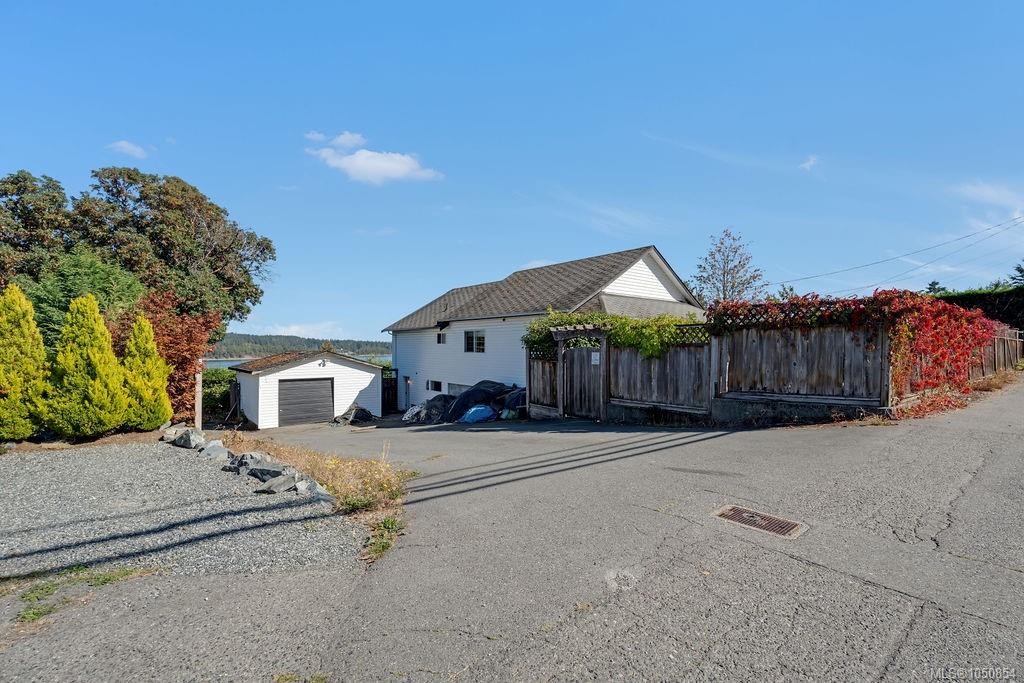 275 Bayview Ave, Ladysmith, BC