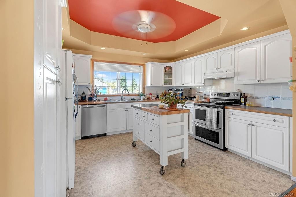 275 Bayview Ave, Ladysmith, BC