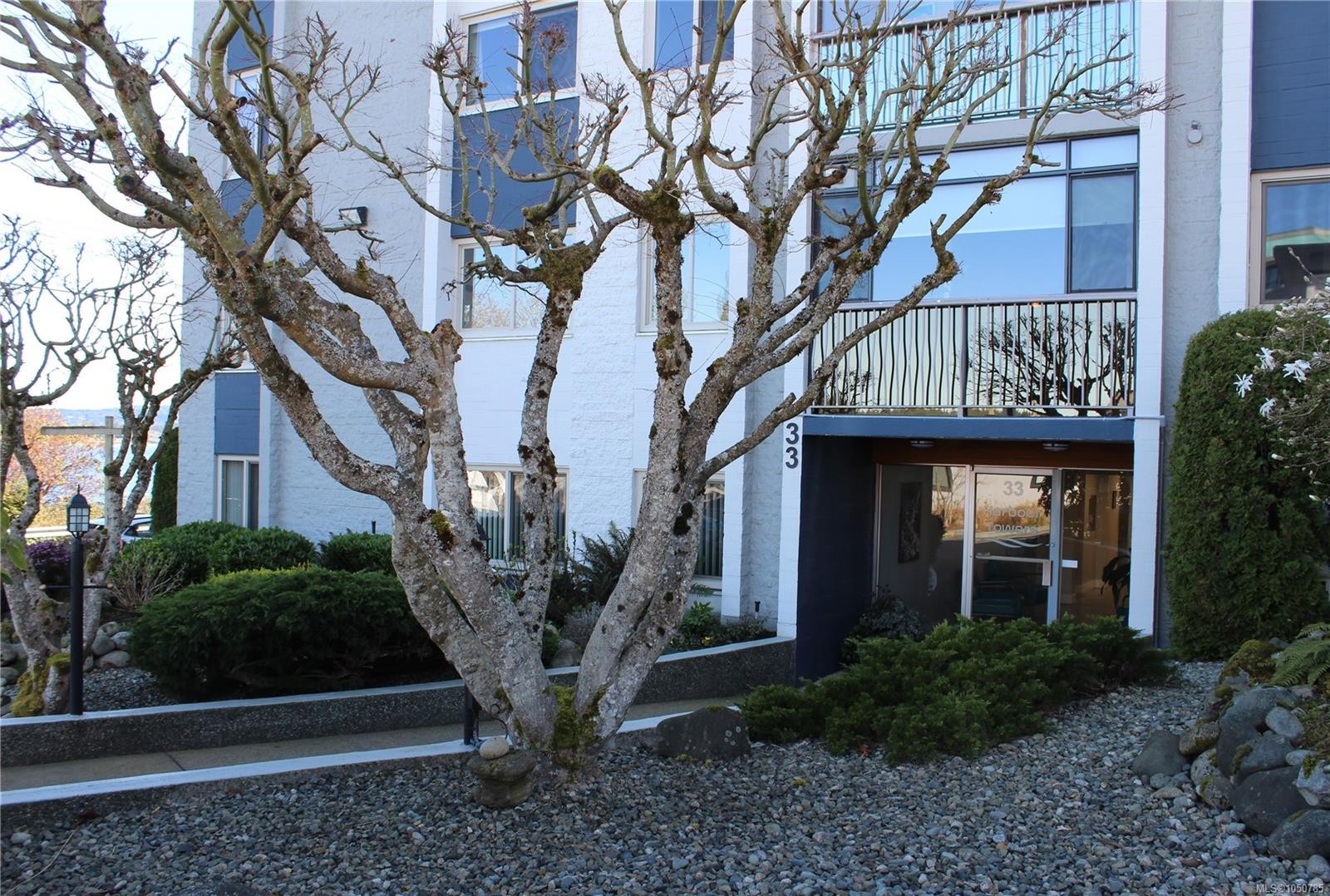 #704-33 Mt. Benson St, Nanaimo, BC