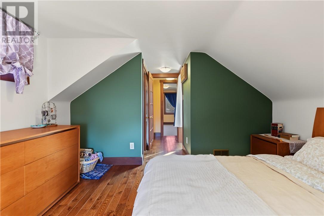816 Danforth Avenue, Sudbury, ON