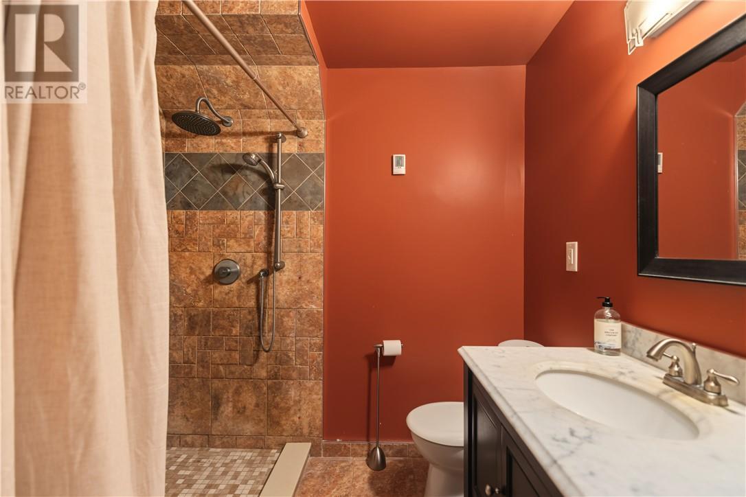 816 Danforth Avenue, Sudbury, ON