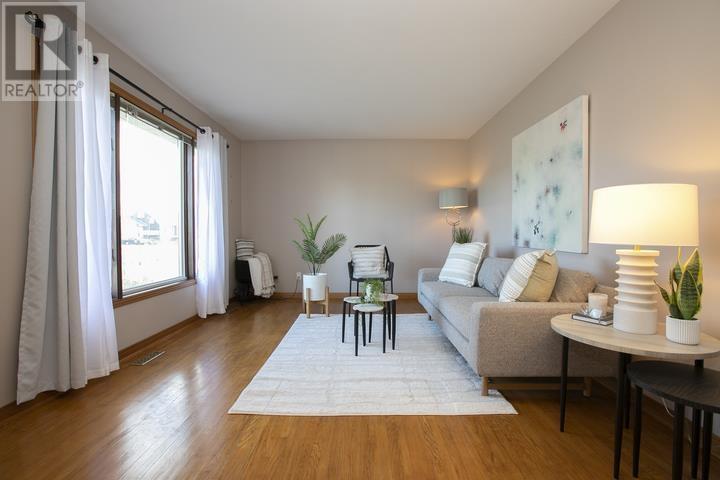 403 Sydenham Rd, Sault Ste. Marie, ON