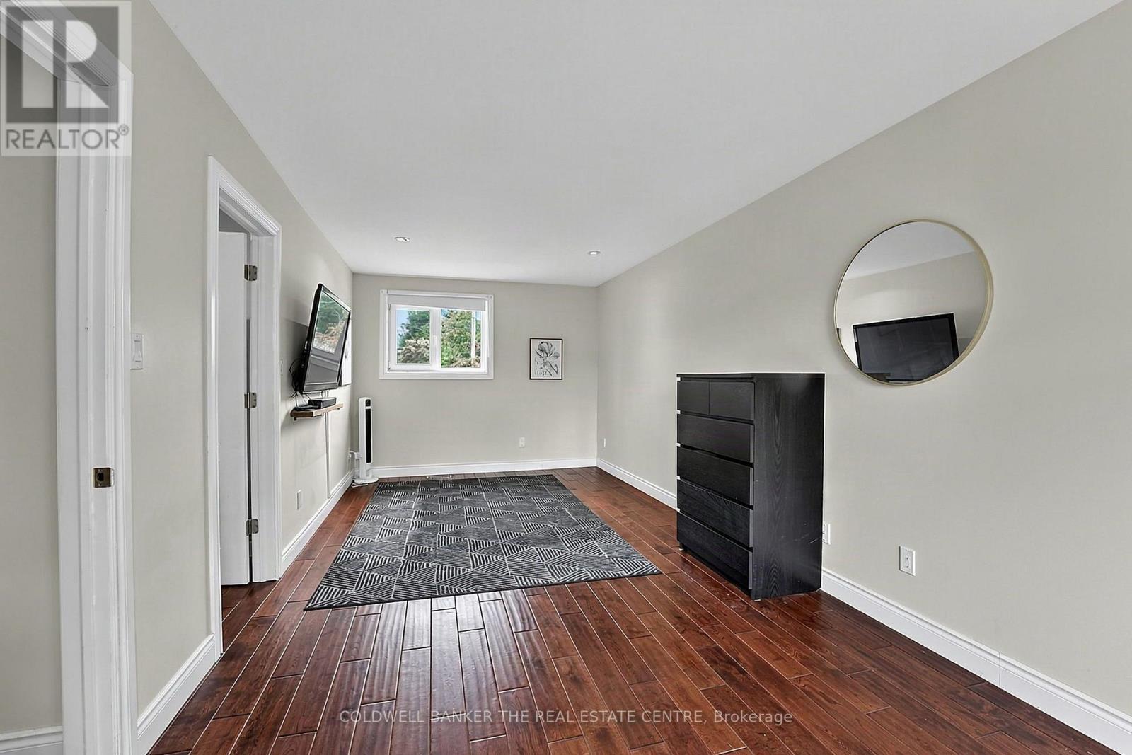 247 Poplar Avenue, Tay, ON
