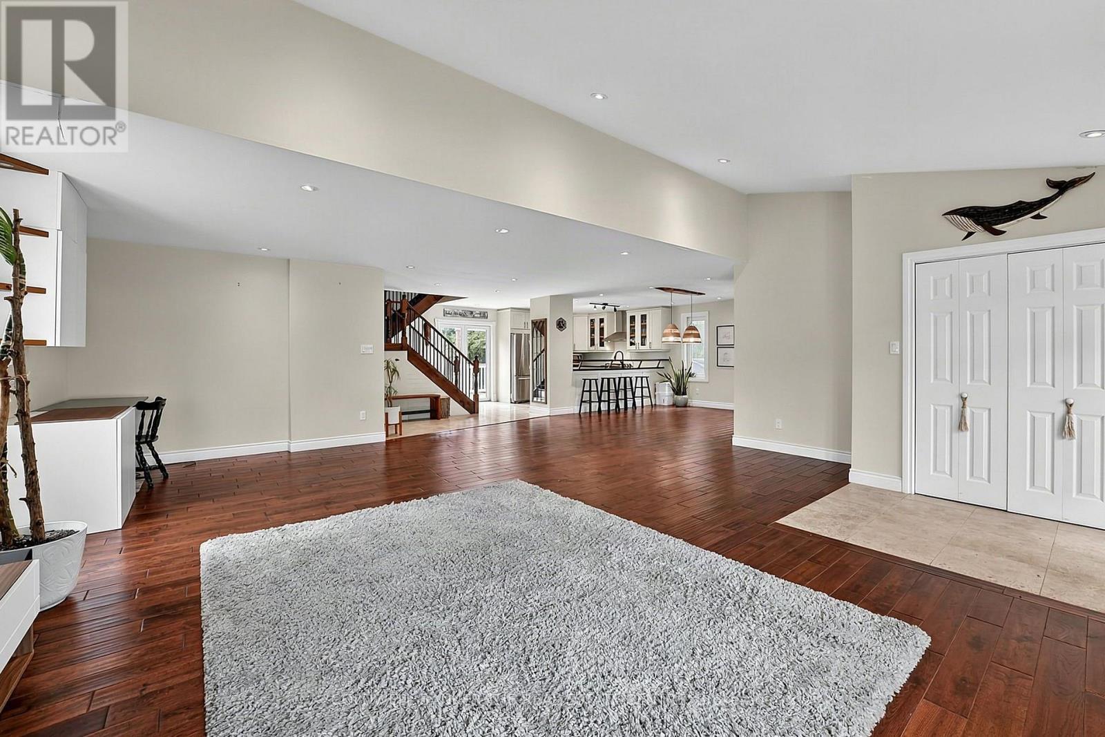 247 Poplar Avenue, Tay, ON