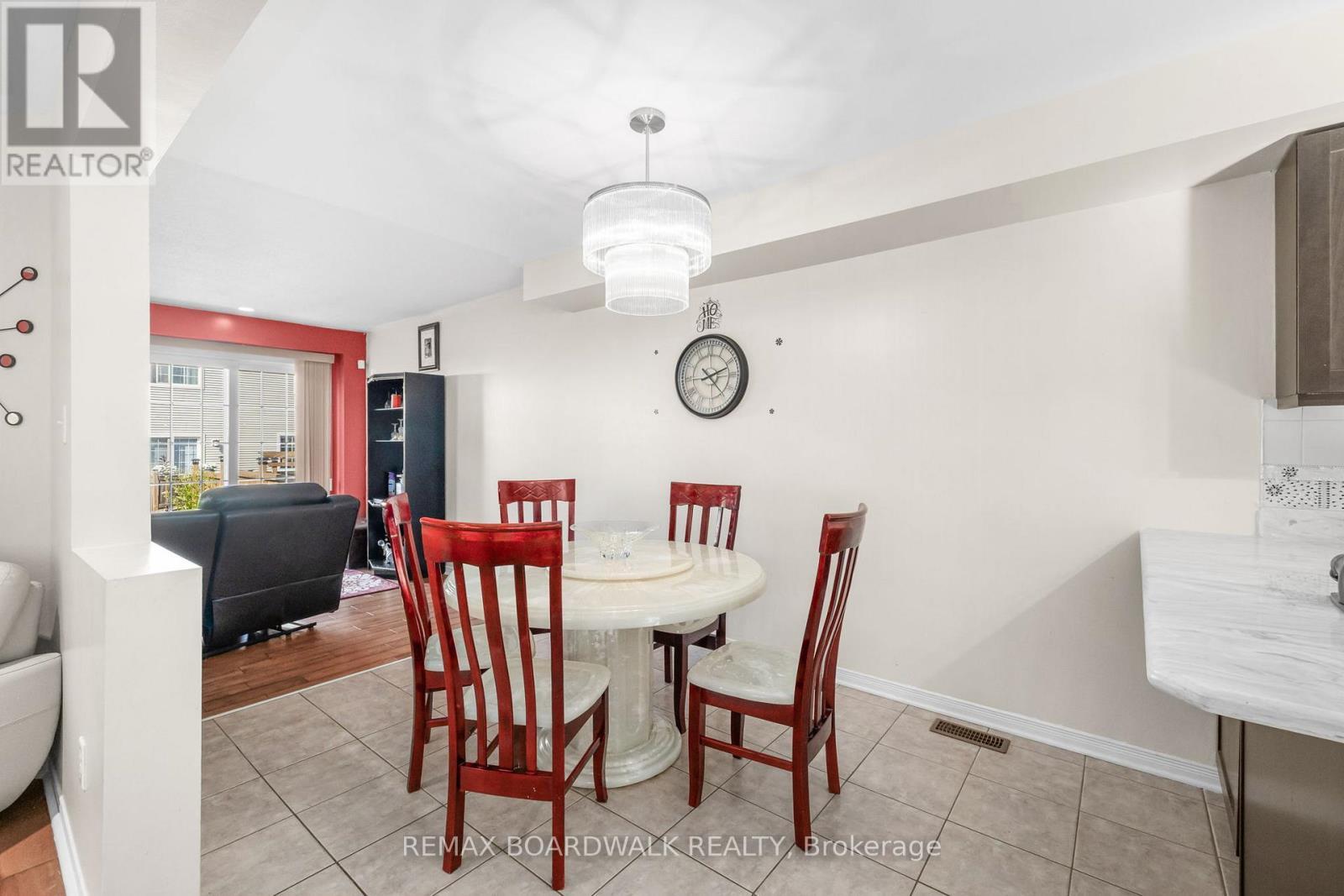 21 Kirkstone Private, Ottawa, ON