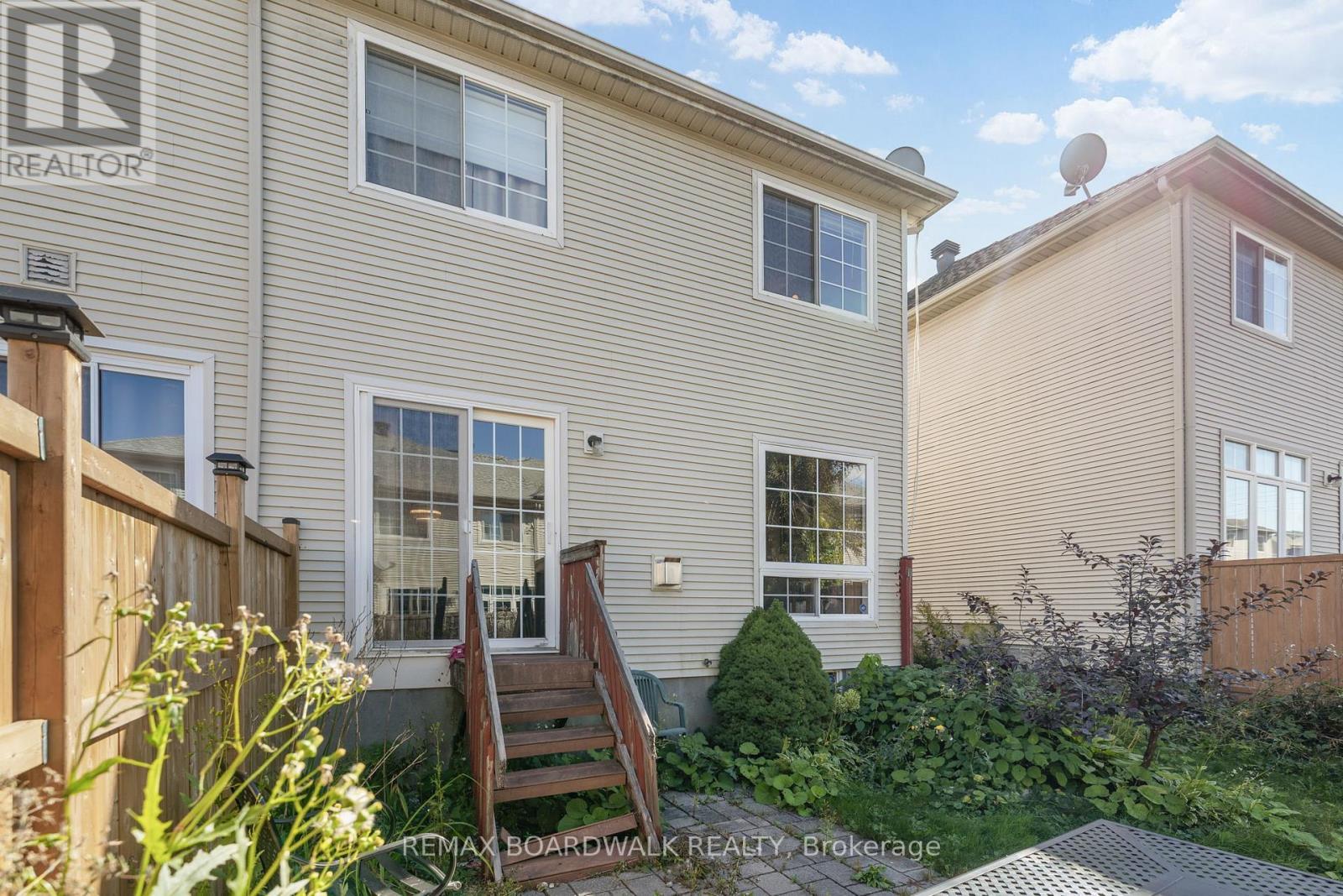 21 Kirkstone Private, Ottawa, ON