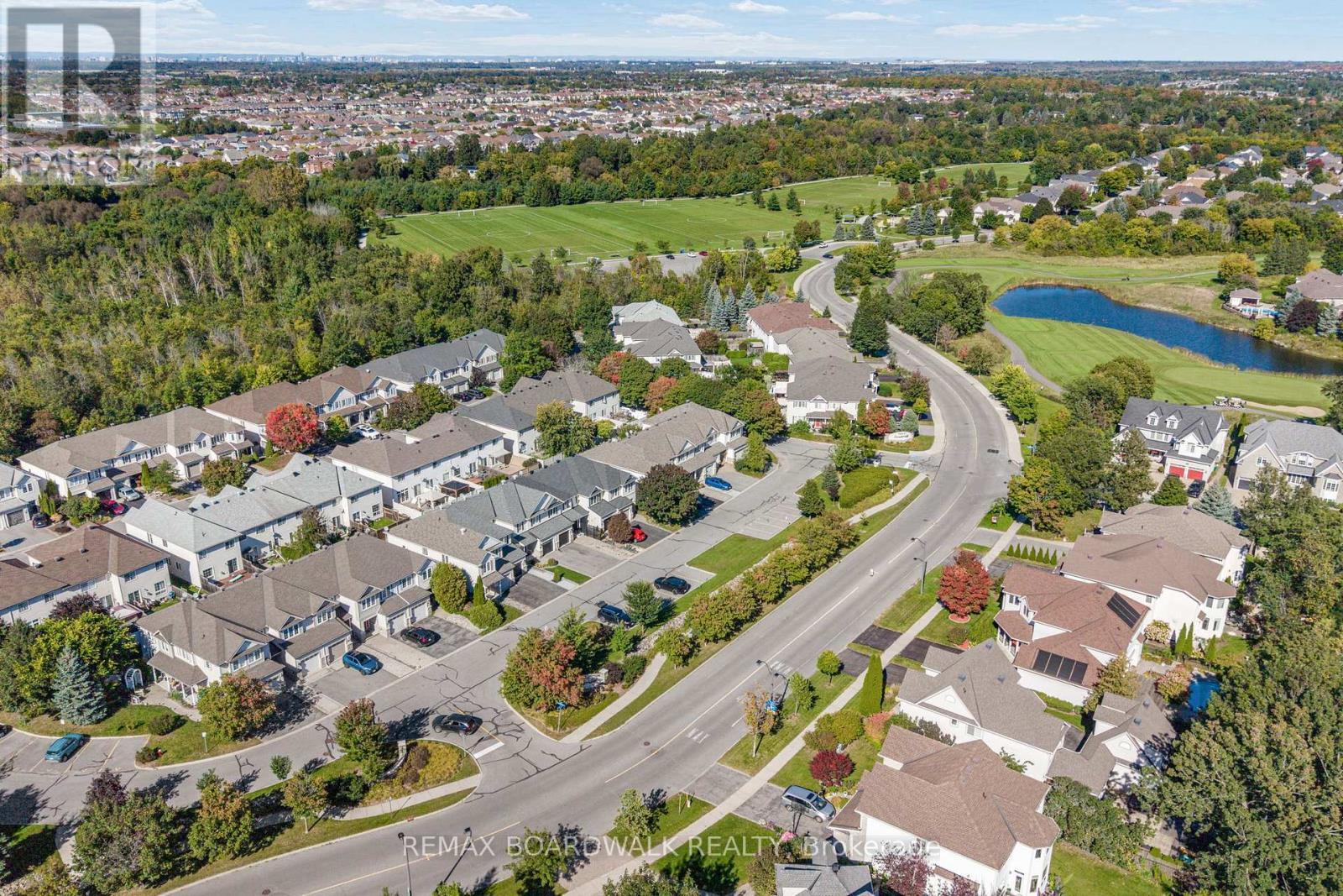 21 Kirkstone Private, Ottawa, ON