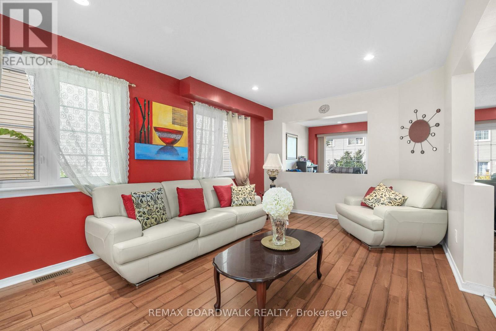 21 Kirkstone Private, Ottawa, ON