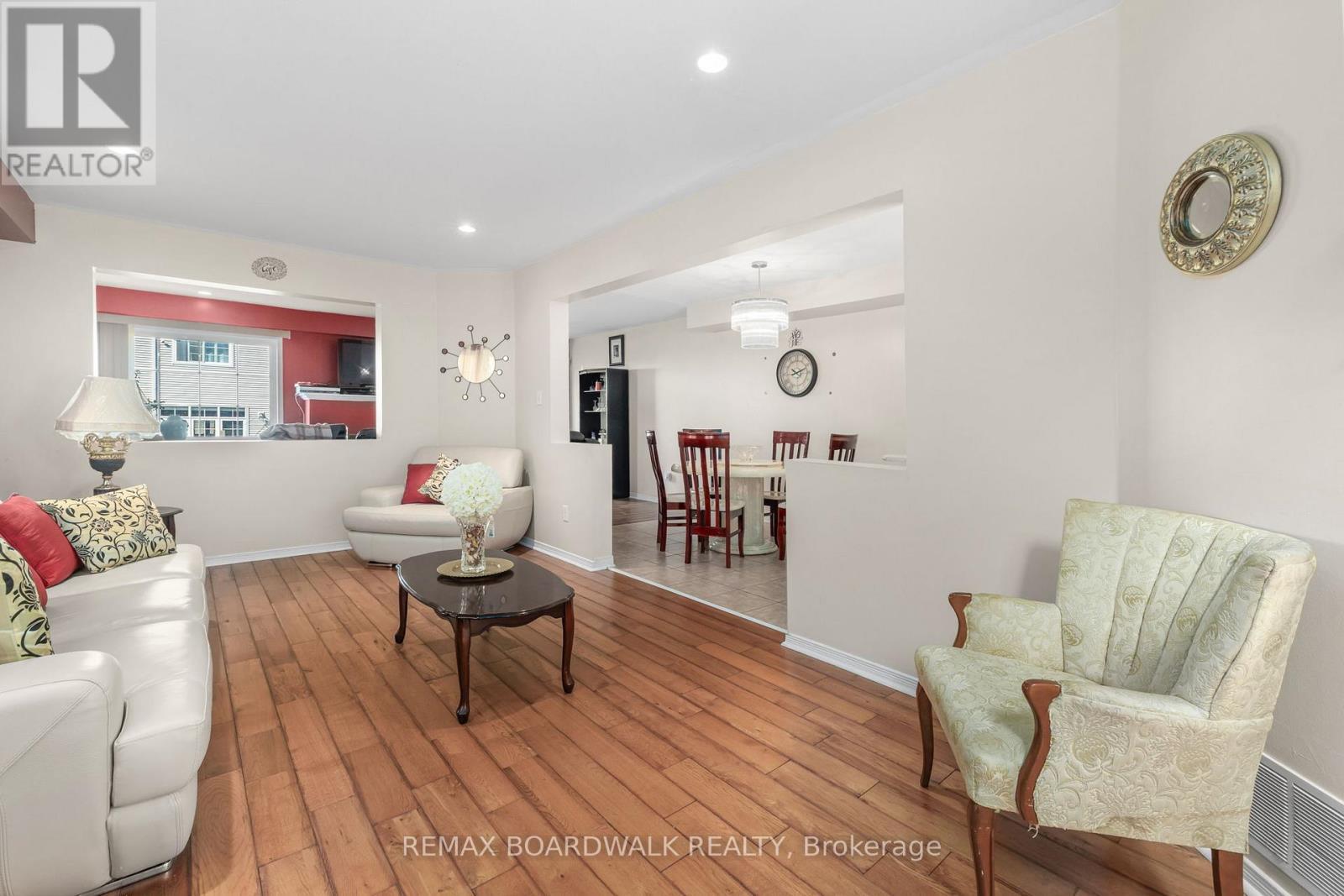 21 Kirkstone Private, Ottawa, ON