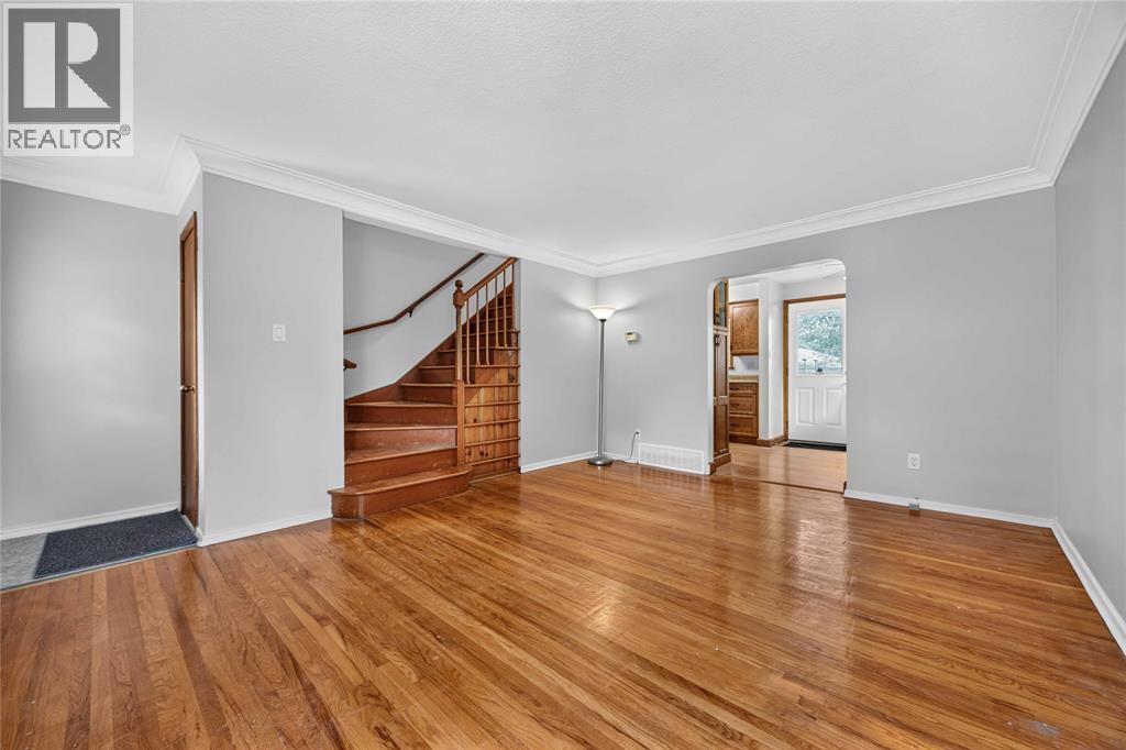 298 Elsfield Crescent, Sarnia, ON