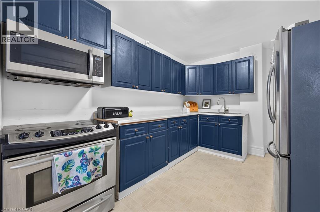 21 Cameron Avenue N, Hamilton, ON