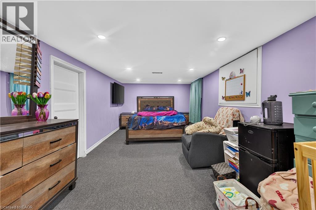 21 Cameron Avenue N, Hamilton, ON
