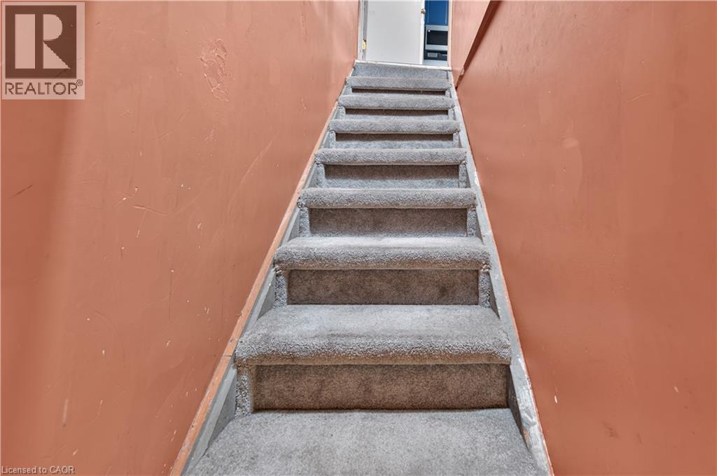 21 Cameron Avenue N, Hamilton, ON
