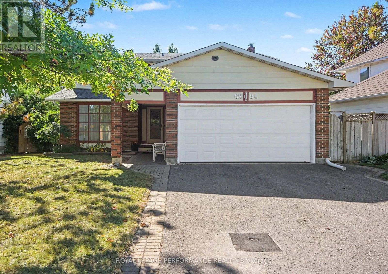 6284 Sundown Crescent, Ottawa, ON