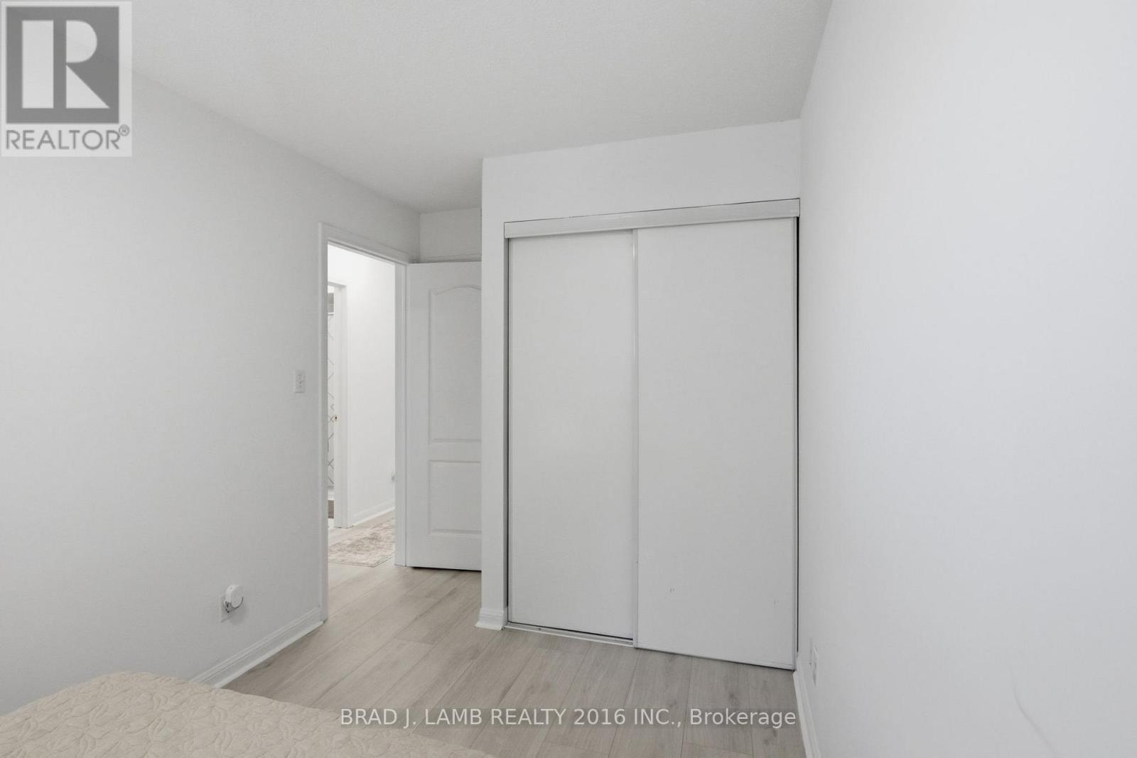 29 - 80 Carr Street, Toronto, ON