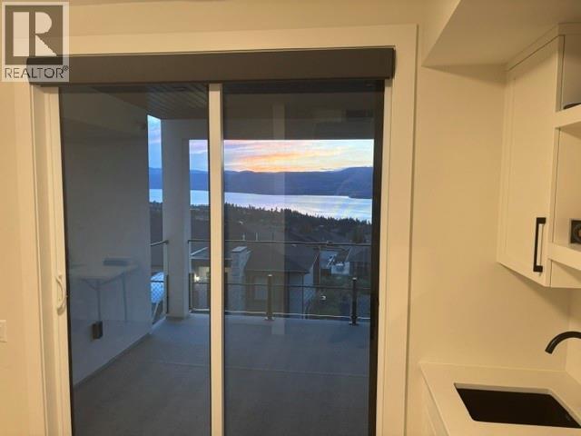 796 Kuipers Crescent Unit# 11, Kelowna, BC