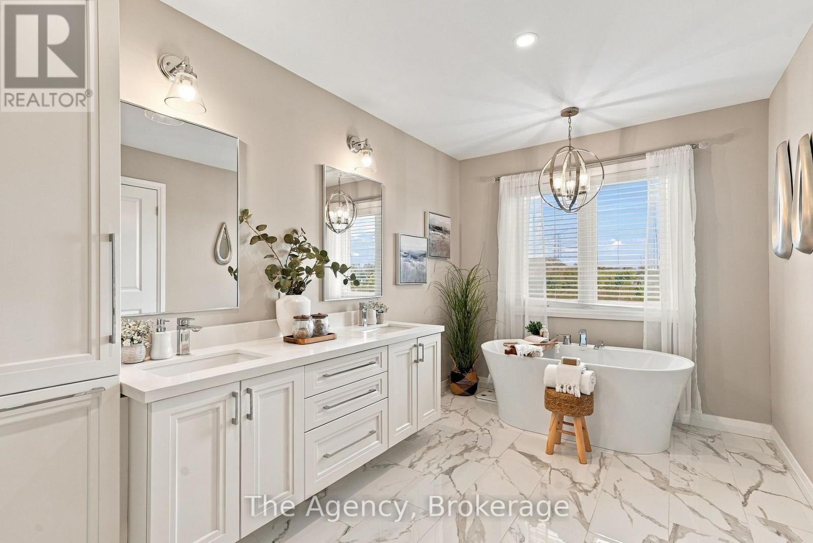 39 Yacht Drive, Clarington (Bowmanville), ON