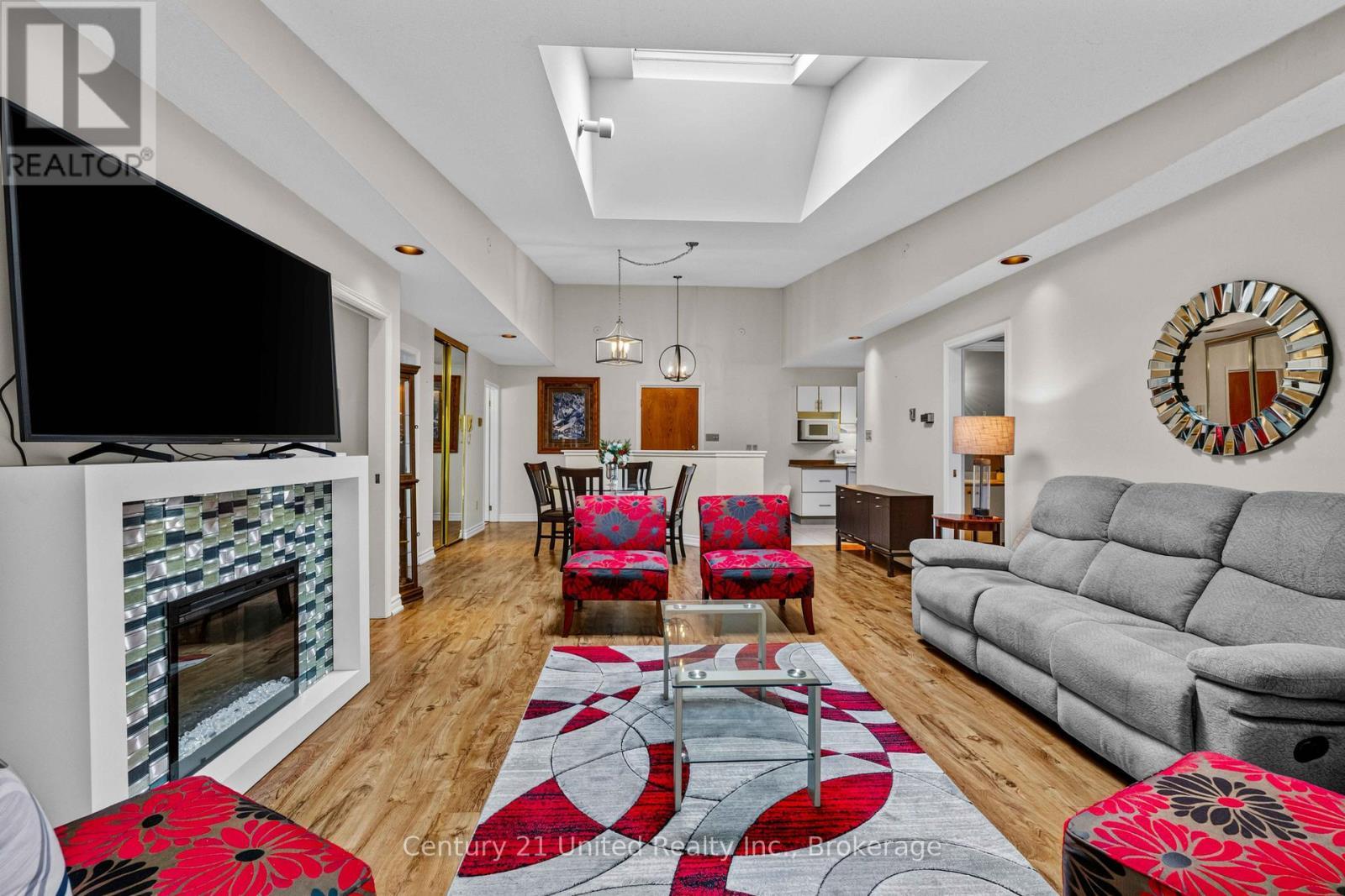 7 - 680 Whitaker Street, Peterborough (Ashburnham Ward 4), ON