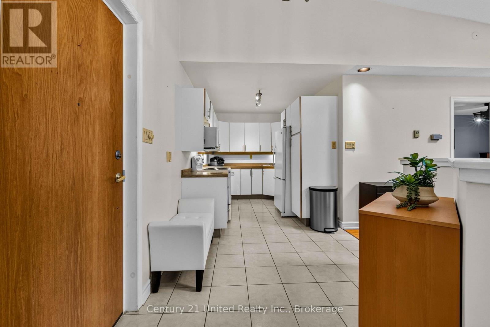 7 - 680 Whitaker Street, Peterborough (Ashburnham Ward 4), ON