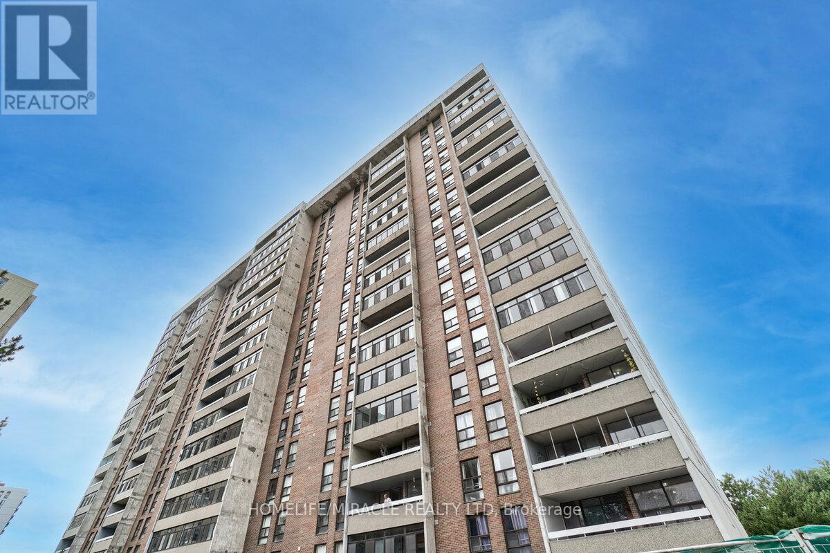 1703 - 15 Kensington Road, Brampton, ON