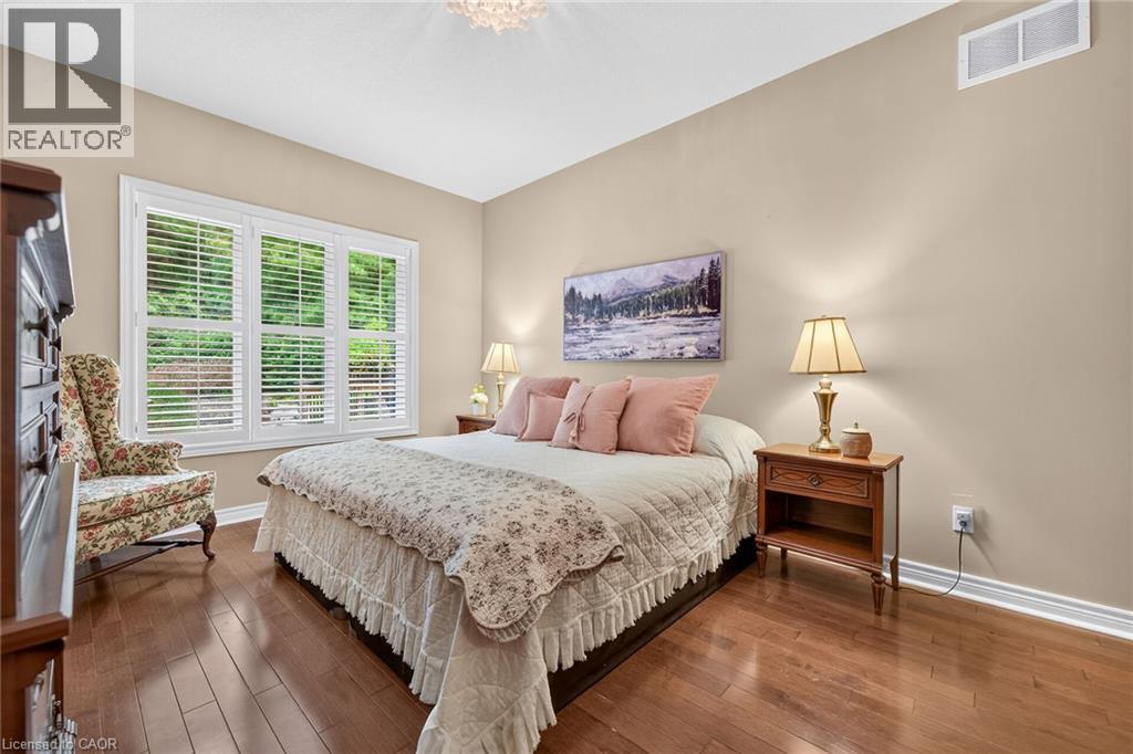 18 Heathcote Court, Grimsby, ON
