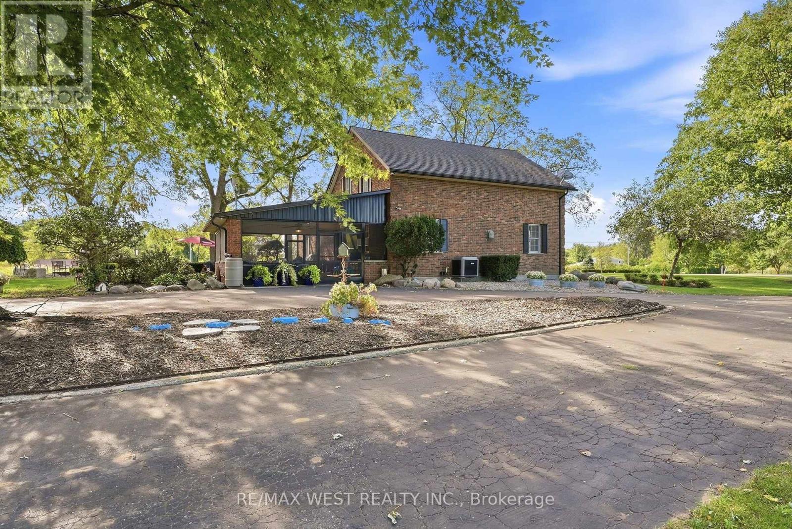 1568 Highway 59 S, Norfolk, ON