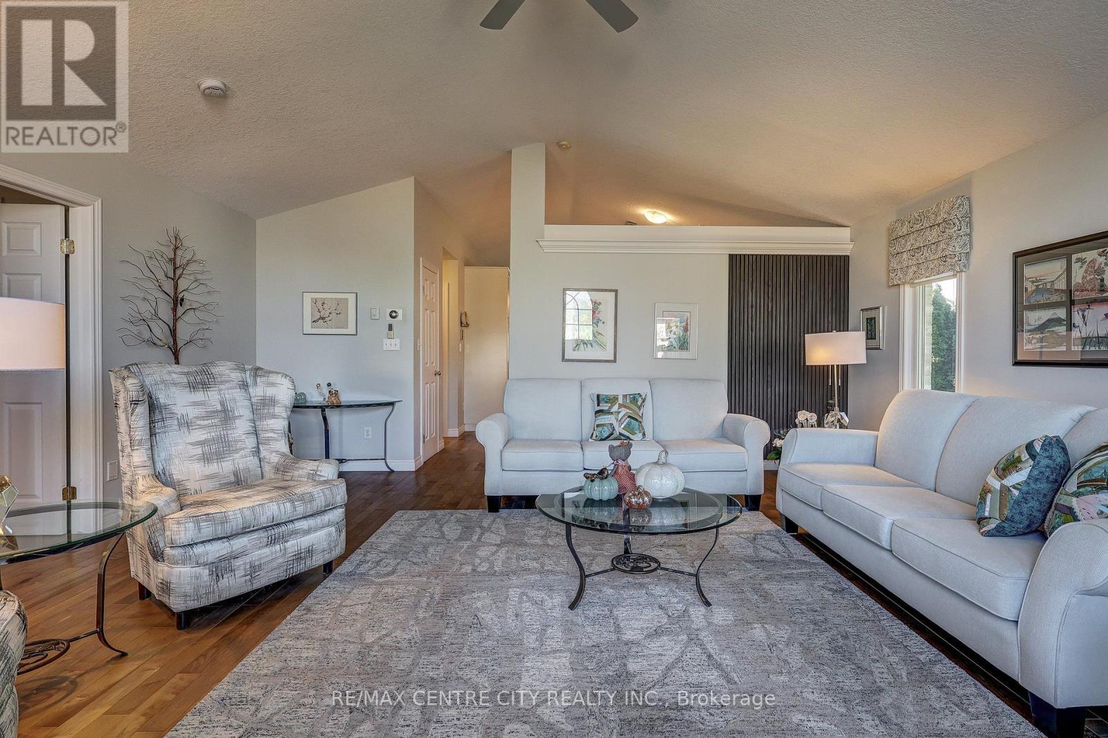 8 - 20 Windemere Place, St. Thomas, ON