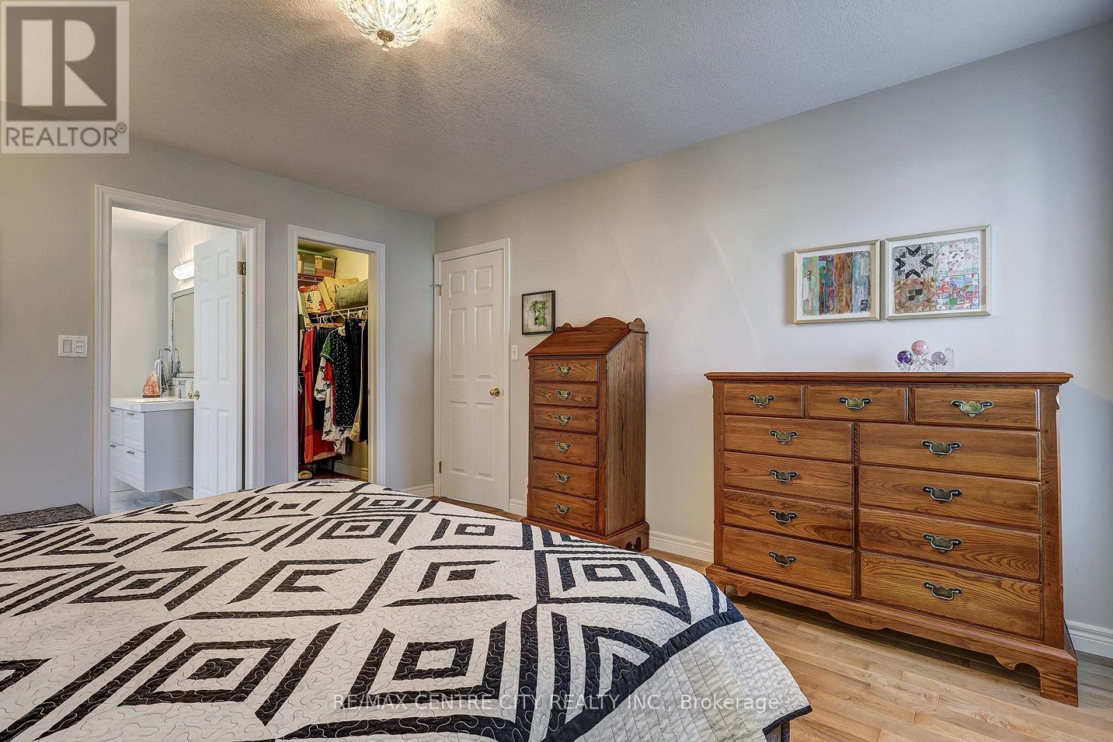 8 - 20 Windemere Place, St. Thomas, ON