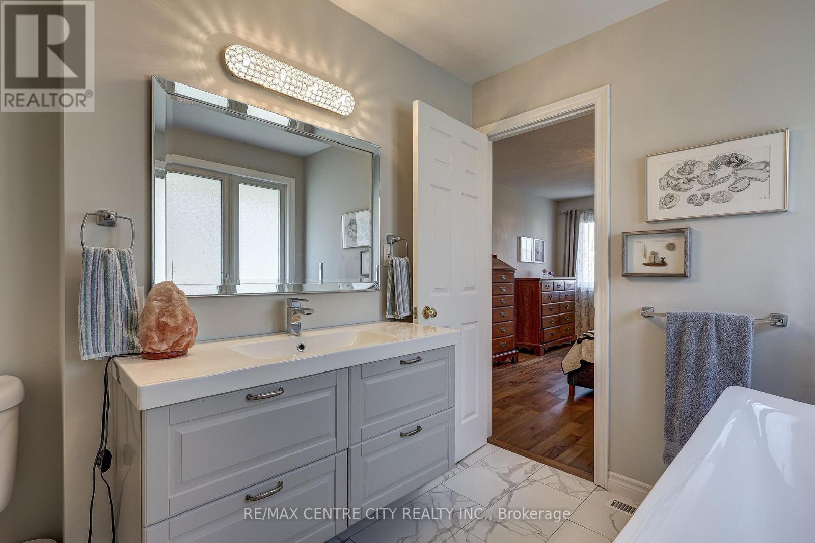 8 - 20 Windemere Place, St. Thomas, ON