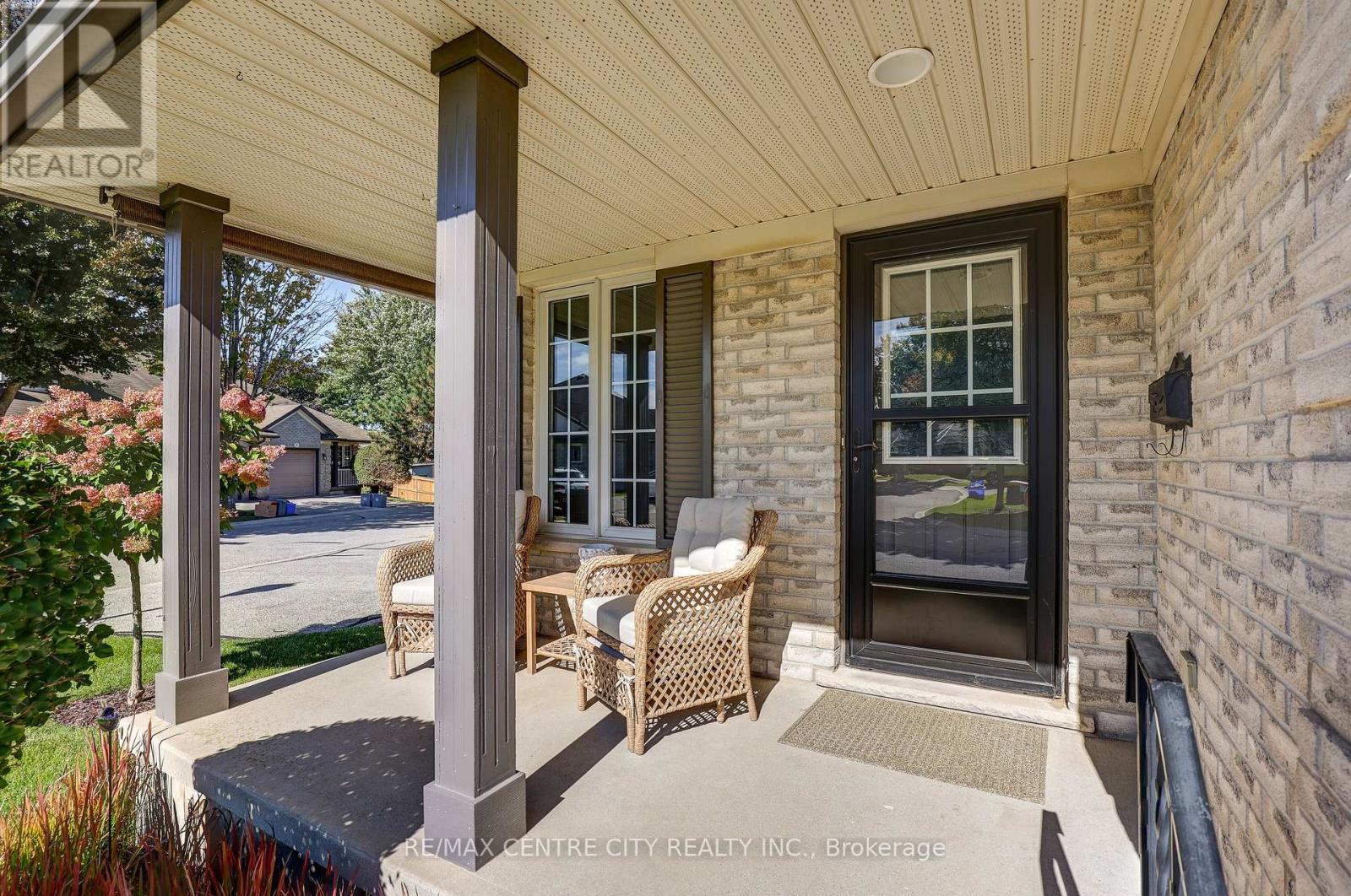 8 - 20 Windemere Place, St. Thomas, ON