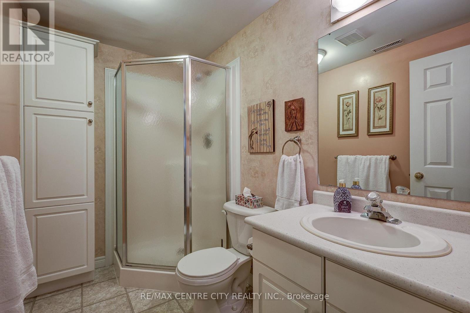 8 - 20 Windemere Place, St. Thomas, ON