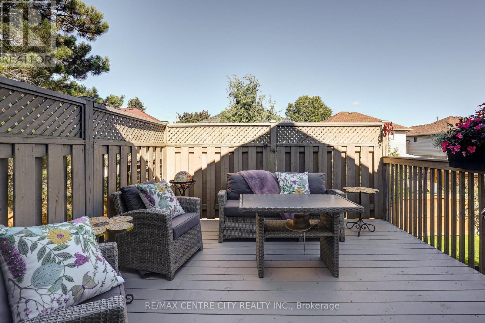 8 - 20 Windemere Place, St. Thomas, ON