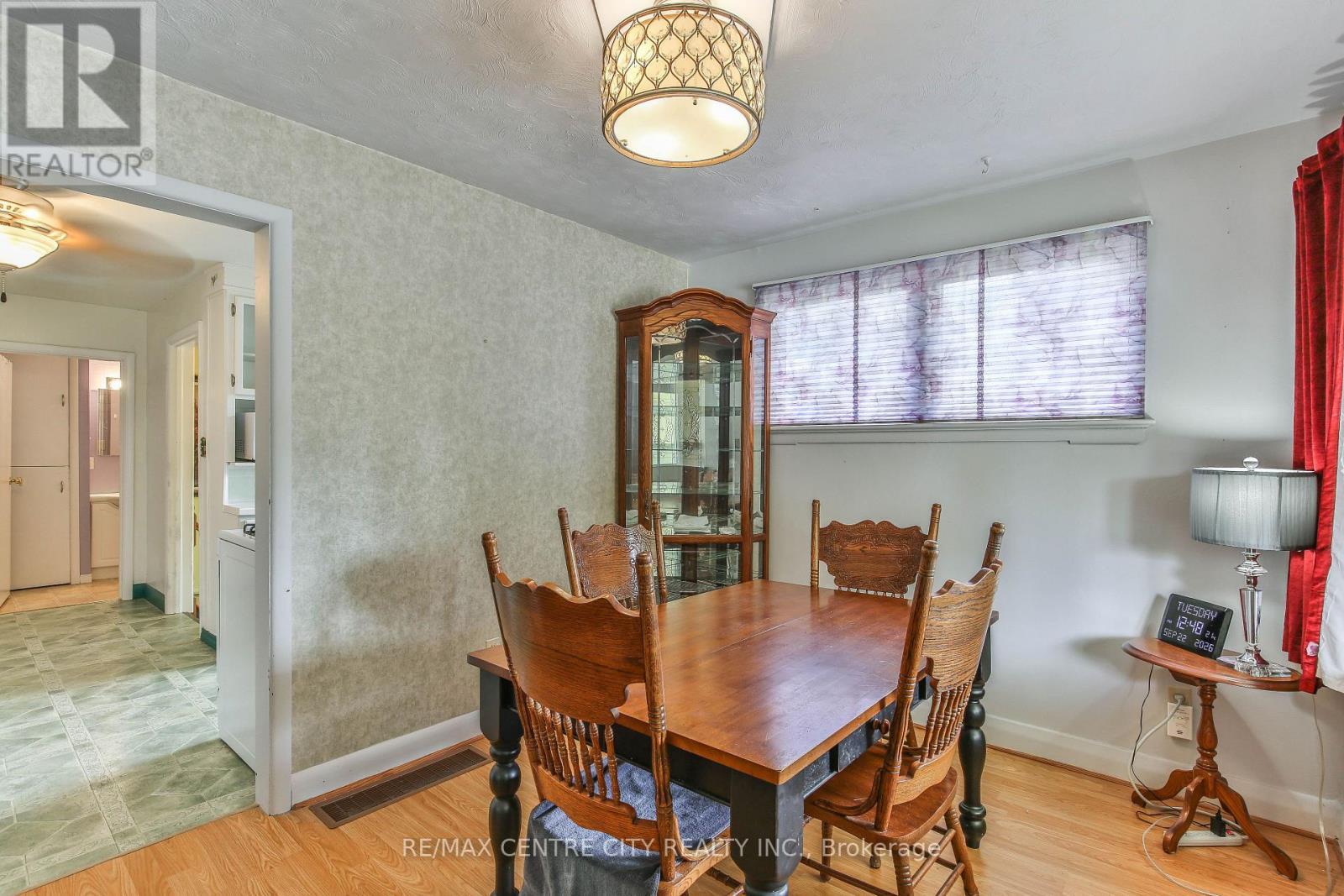 10 Concession Street E, Tillsonburg, ON