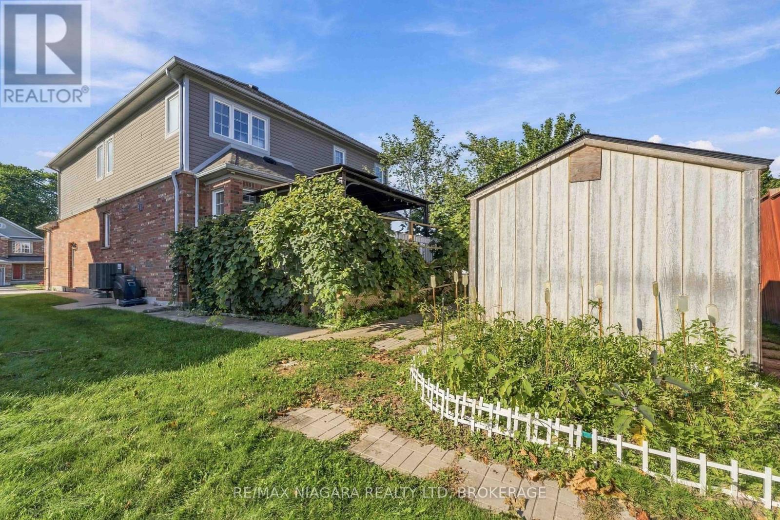 8760 Milomir Street, Niagara Falls (Forestview), ON