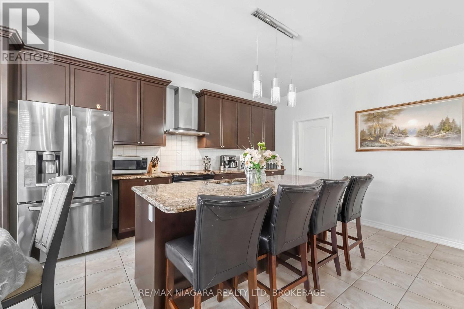 8760 Milomir Street, Niagara Falls (Forestview), ON