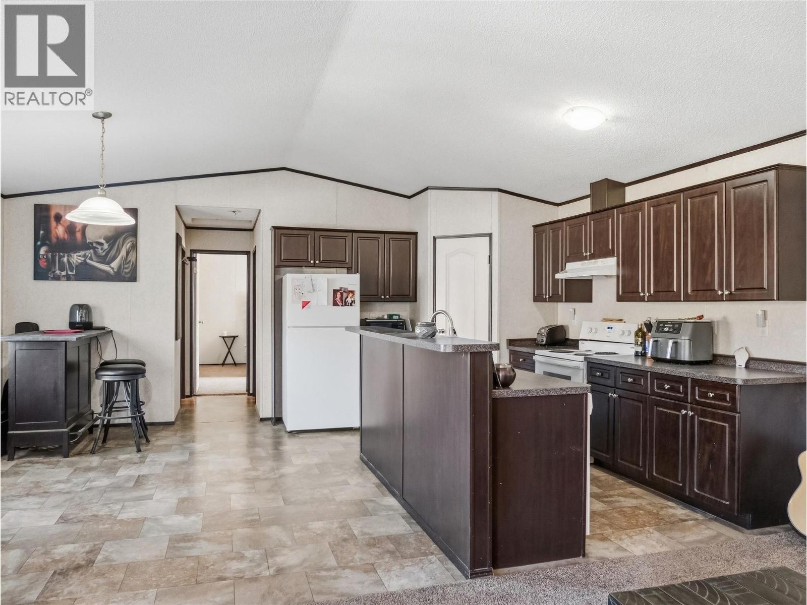 10111 253 Road, Dawson Creek, BC