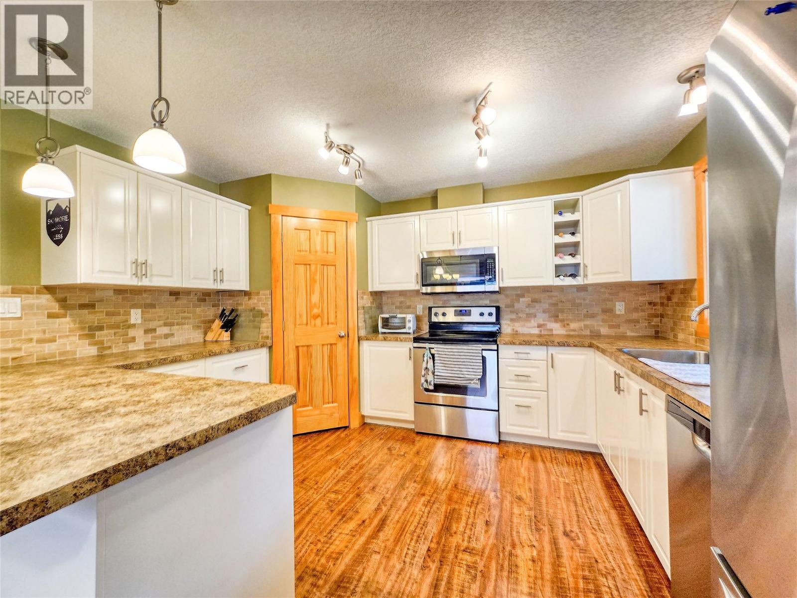 4868 Riverview Drive Unit# 81, Edgewater, BC