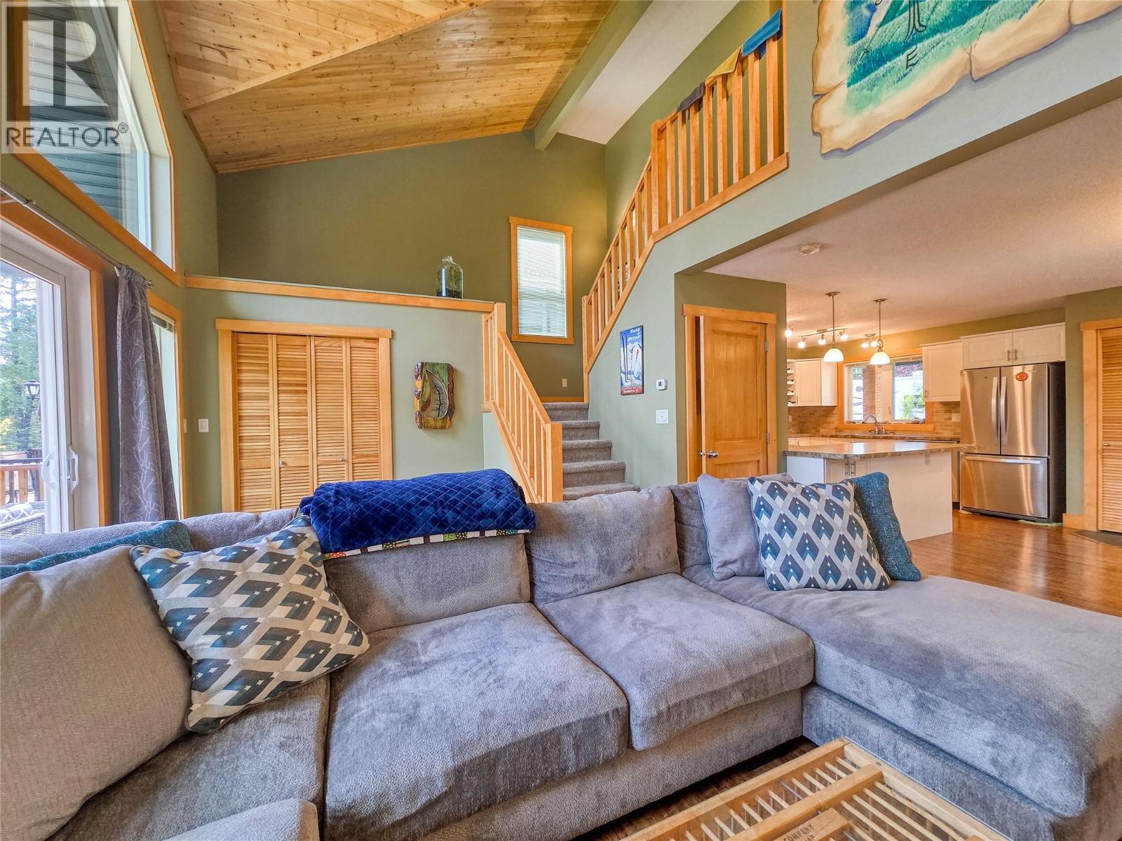 4868 Riverview Drive Unit# 81, Edgewater, BC
