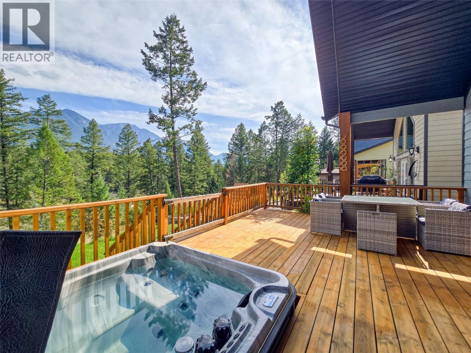 4868 Riverview Drive Unit# 81, Edgewater, BC