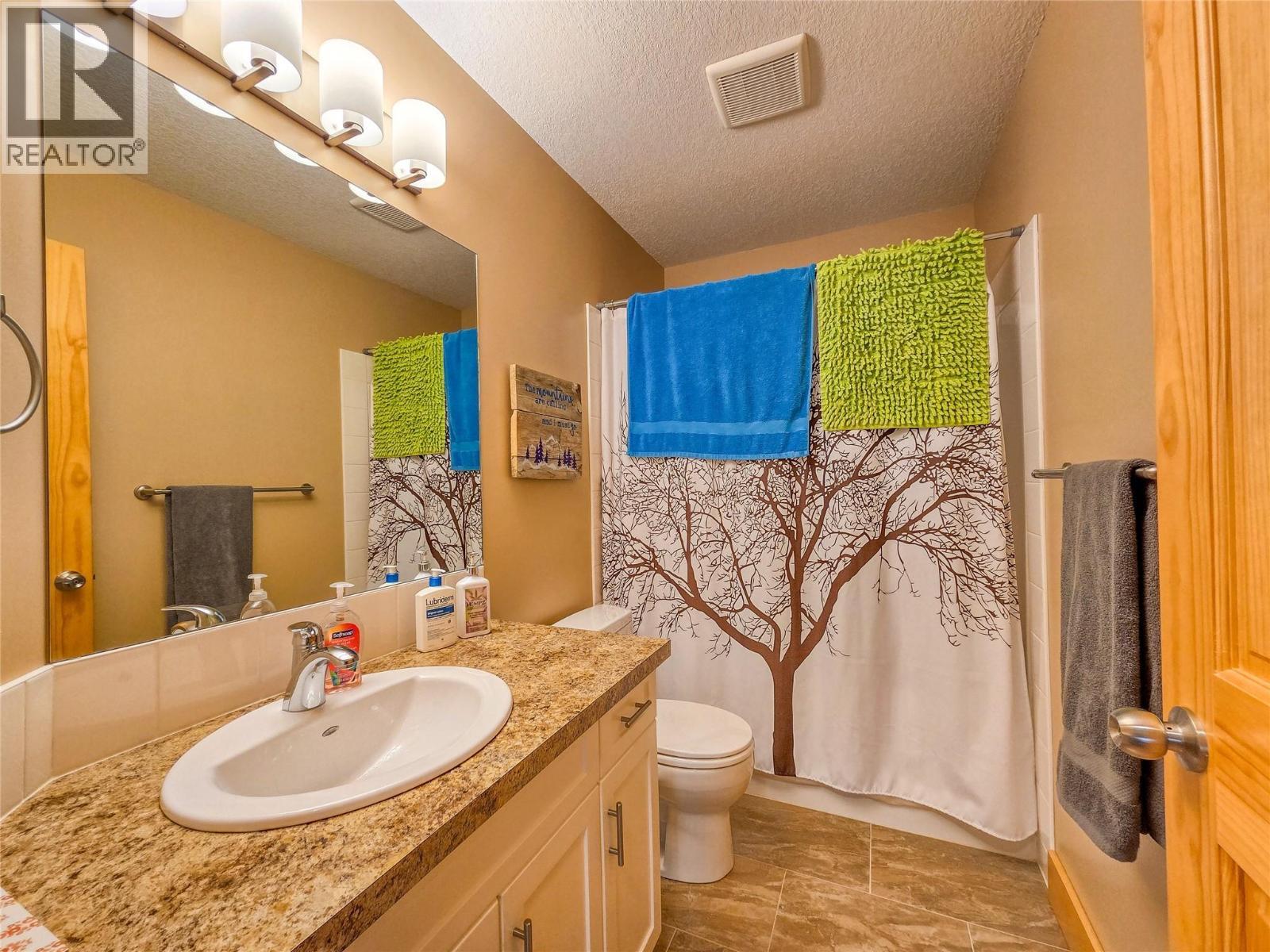 4868 Riverview Drive Unit# 81, Edgewater, BC