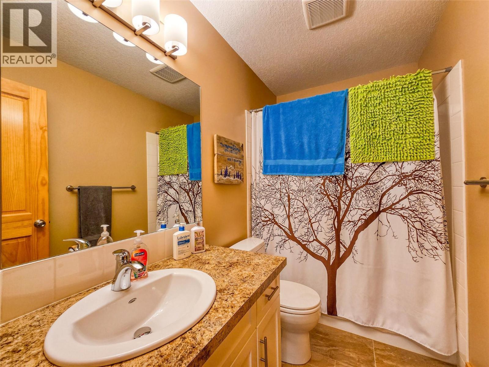 4868 Riverview Drive Unit# 81, Edgewater, BC