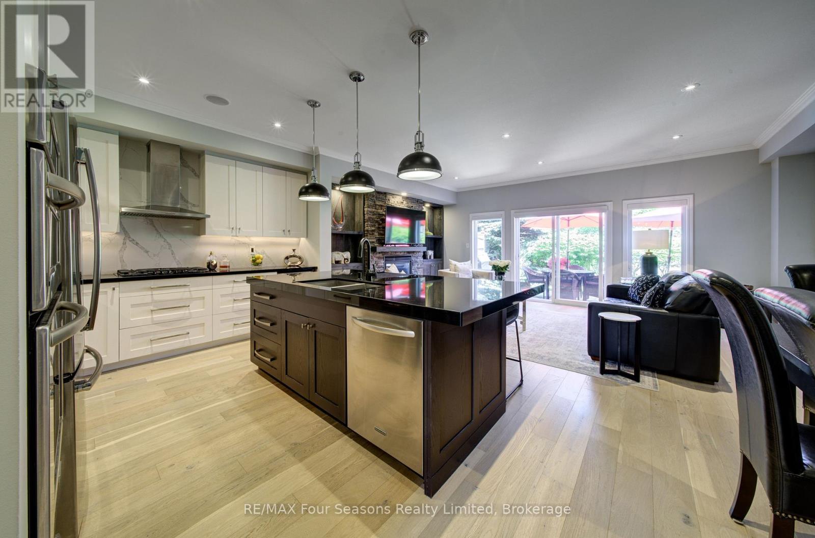 17 Collship Lane, Collingwood, ON