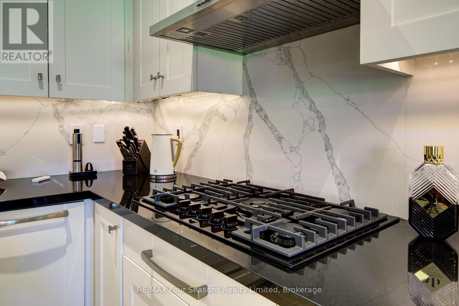 17 Collship Lane, Collingwood, ON