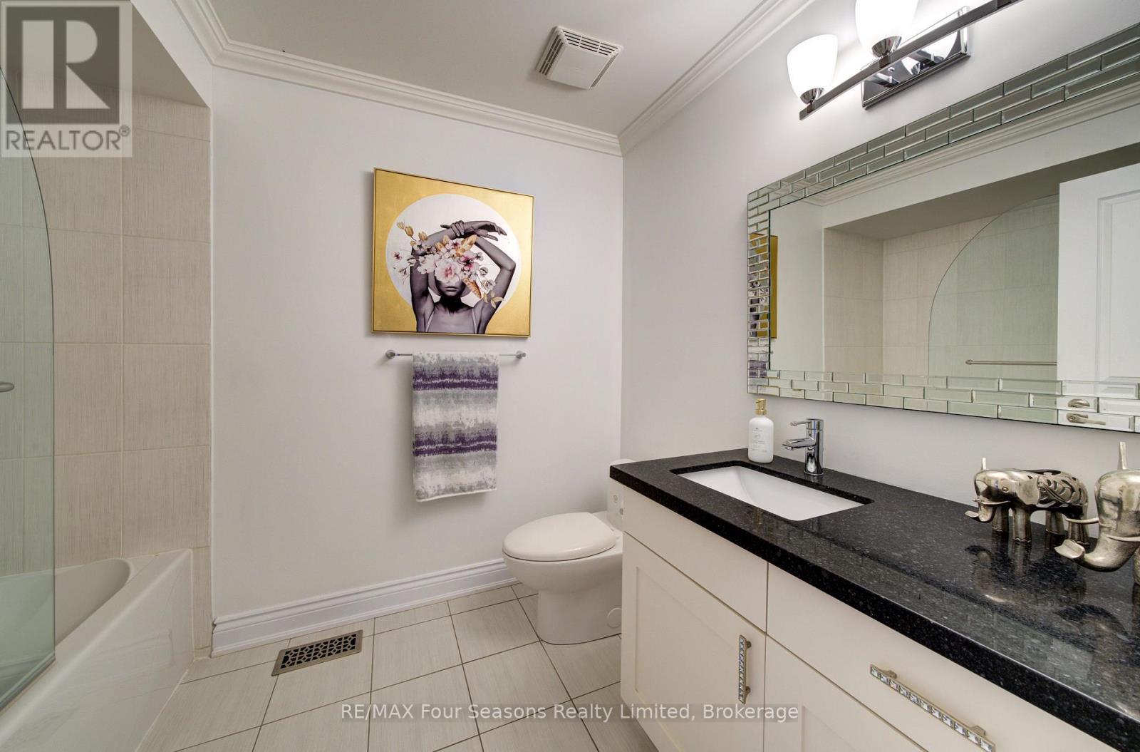 17 Collship Lane, Collingwood, ON