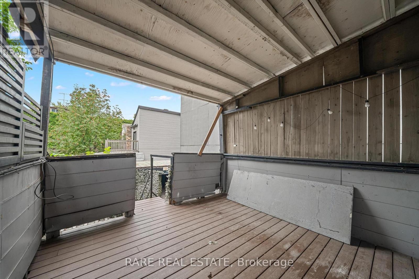 200 Bathurst Street, Toronto, ON