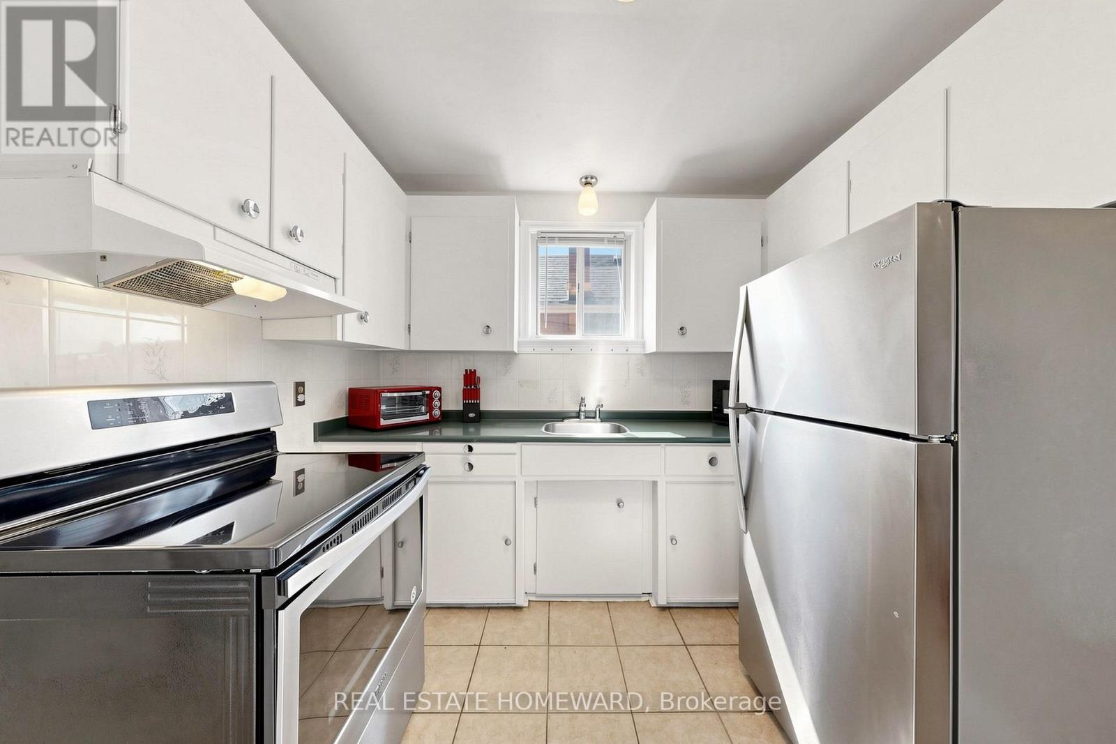 120 Pitt Avenue, Toronto, ON