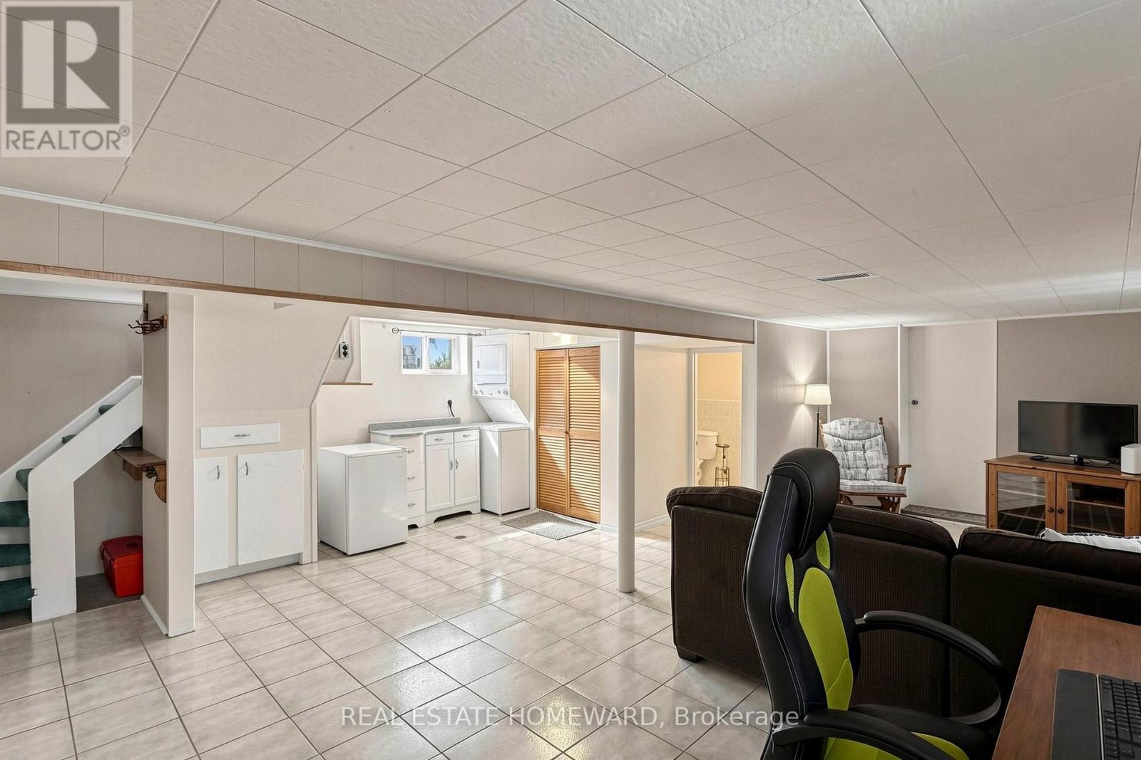 120 Pitt Avenue, Toronto, ON