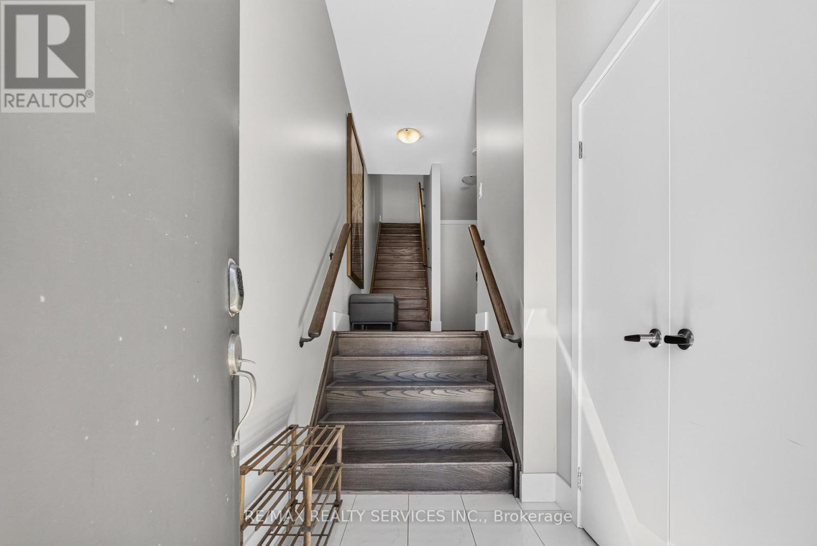 3878 Major Mackenzie Drive W, Vaughan, ON