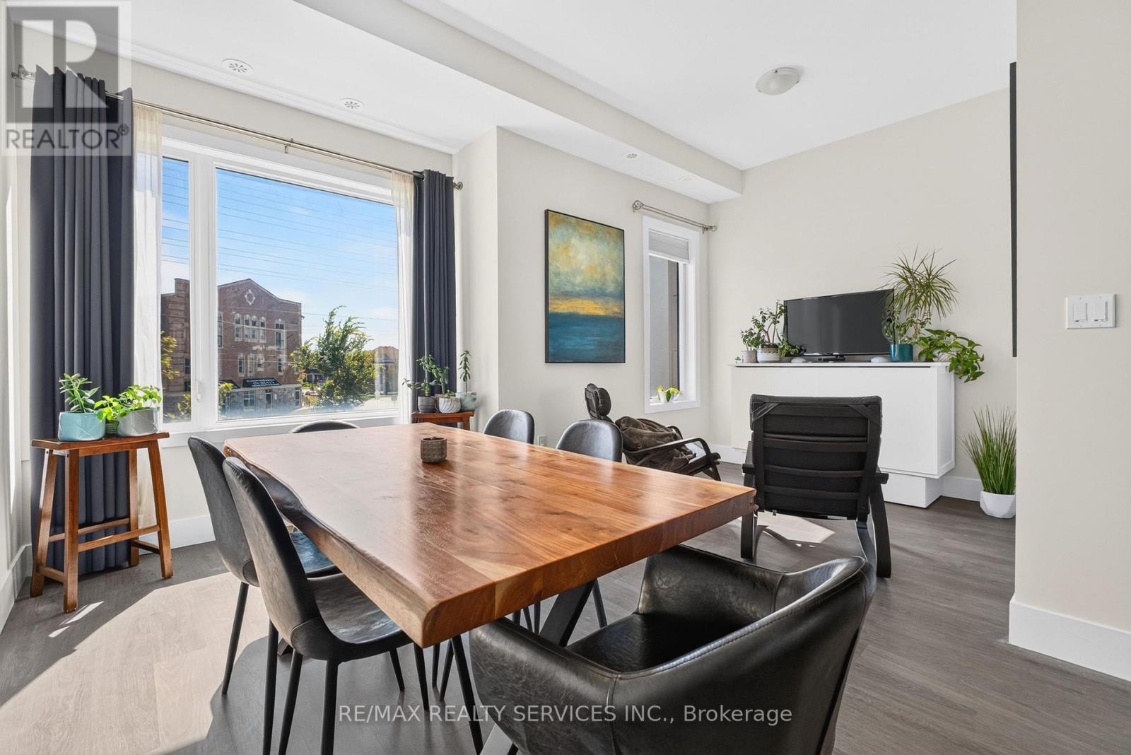 3878 Major Mackenzie Drive W, Vaughan, ON