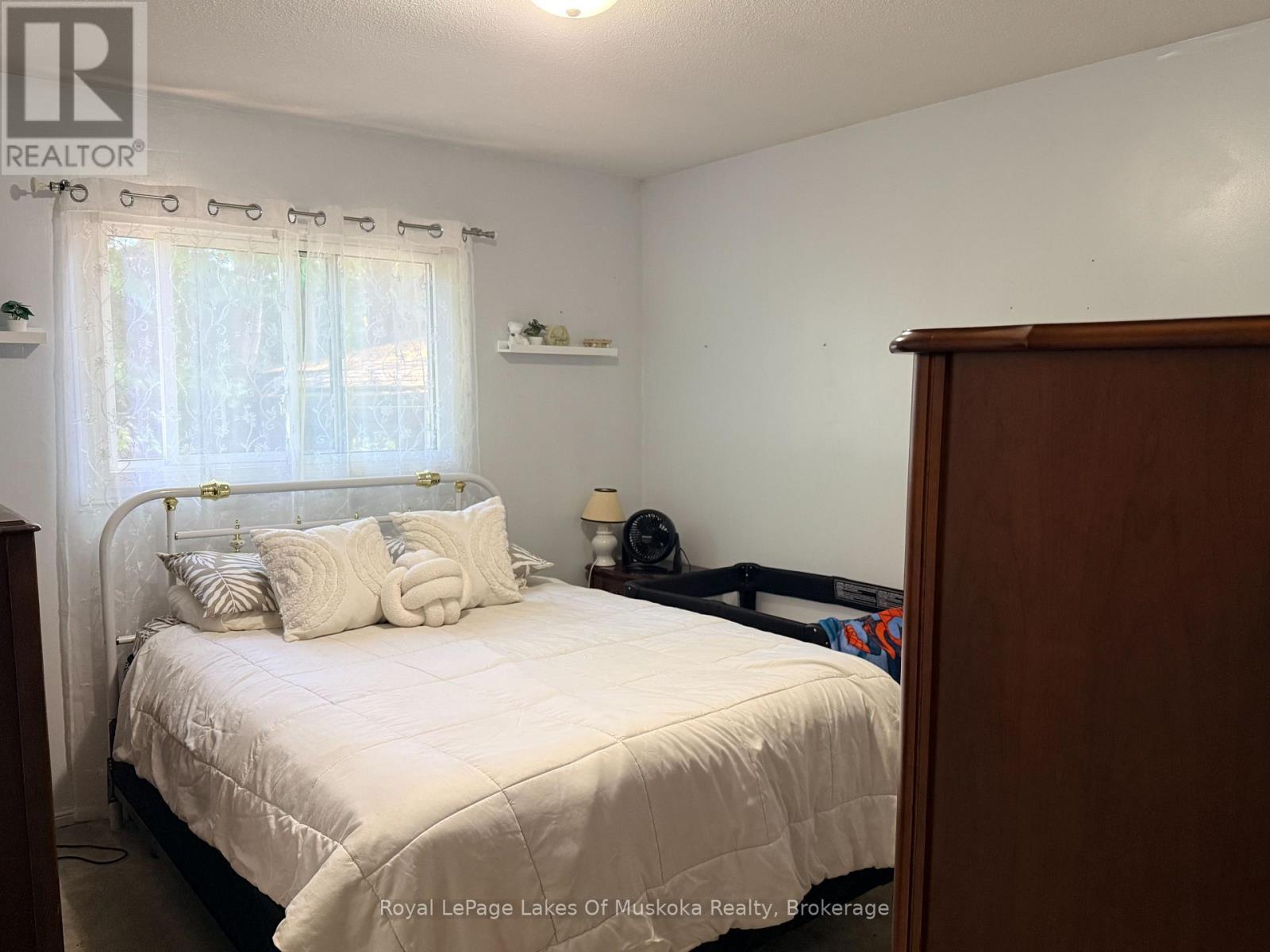 22 Westvale Drive, Bracebridge (Monck (Bracebridge)), ON